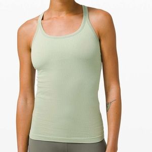 Lululemon EBB to streets tank
